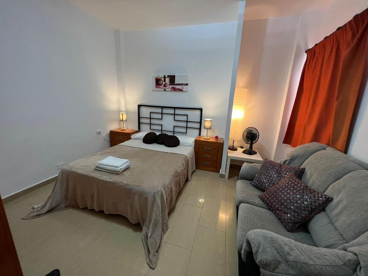 Alcamar Alquiler De Habitacion Privadas Con Bano Compartido Y Areas Comunes Alcalá la Real Kültér fotó